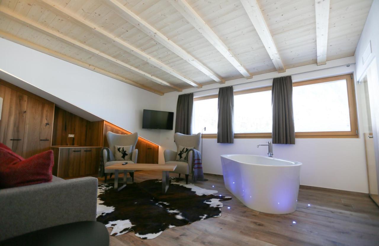 Passo Sella Dolomiti Mountain Resort Сельва-ди-Валь-Гардена Экстерьер фото
